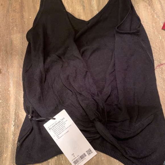 LuluLemon take, NWT - Picture 3 of 4